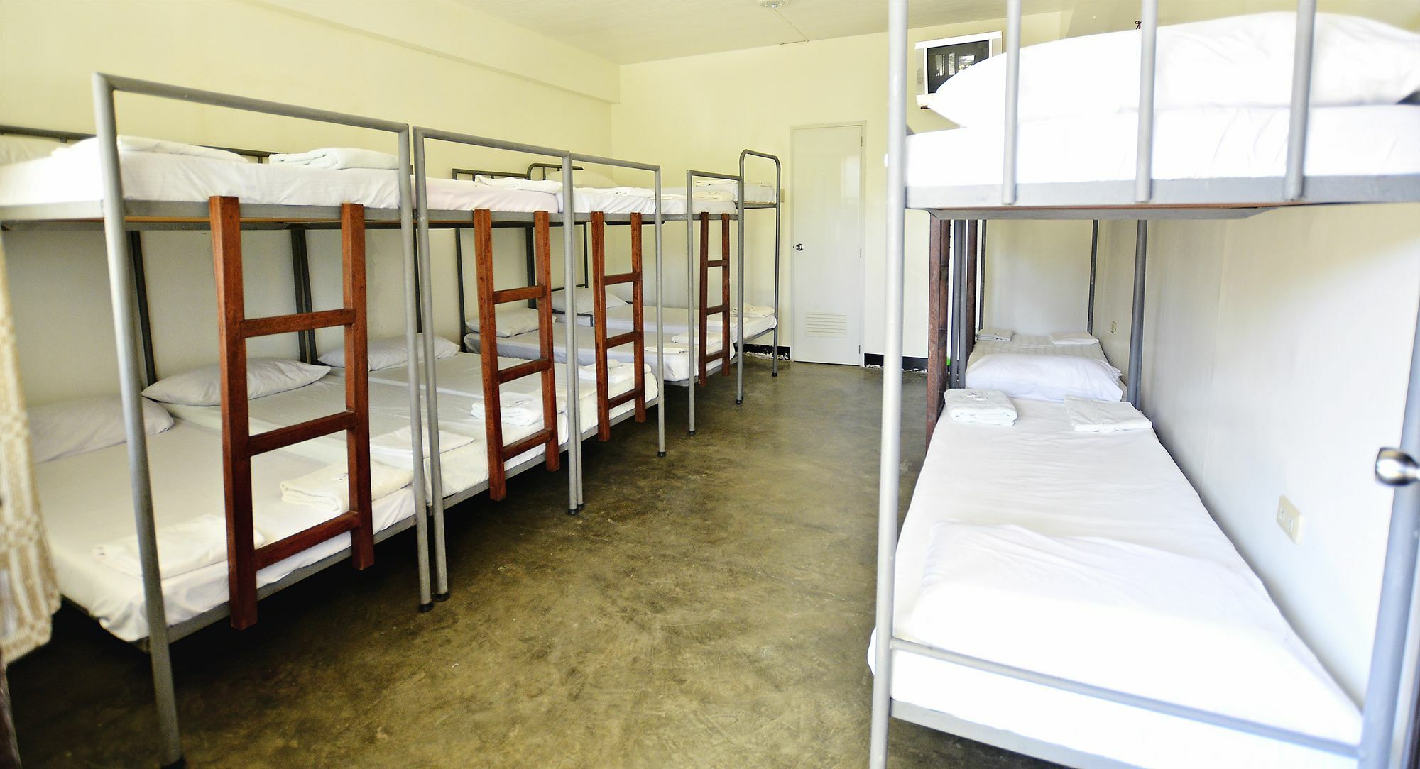 Reddoorz Plus Near Vigan Convention Center Extérieur photo