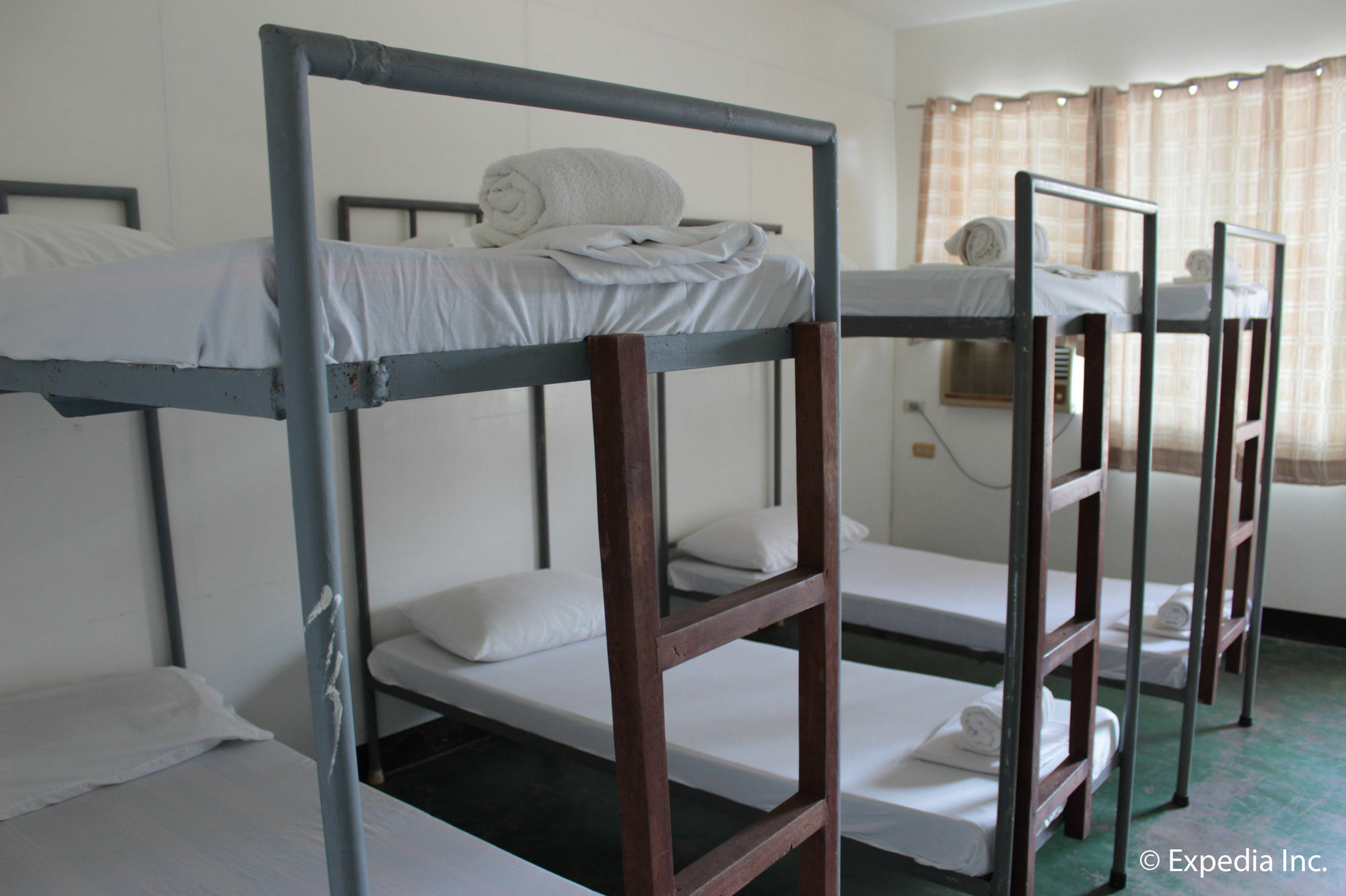 Reddoorz Plus Near Vigan Convention Center Extérieur photo