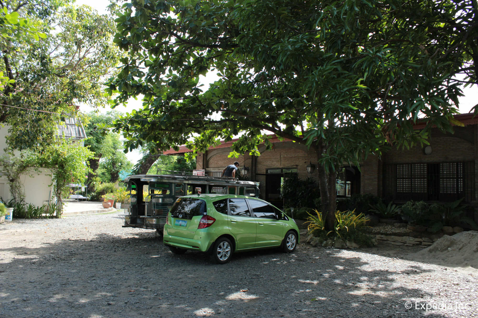 Reddoorz Plus Near Vigan Convention Center Extérieur photo