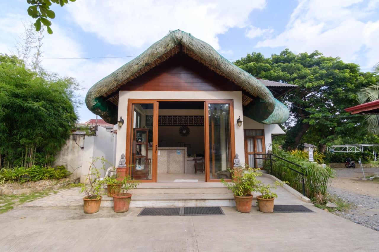 Reddoorz Plus Near Vigan Convention Center Extérieur photo